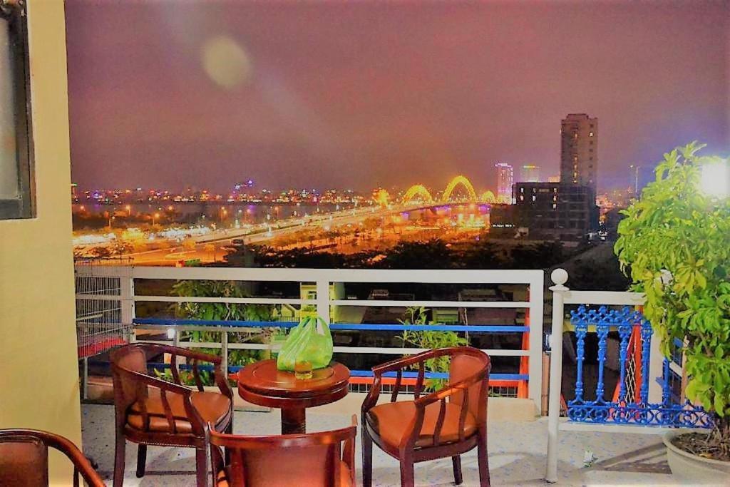 Cong Thuong Hotel Da Nang Buitenkant foto